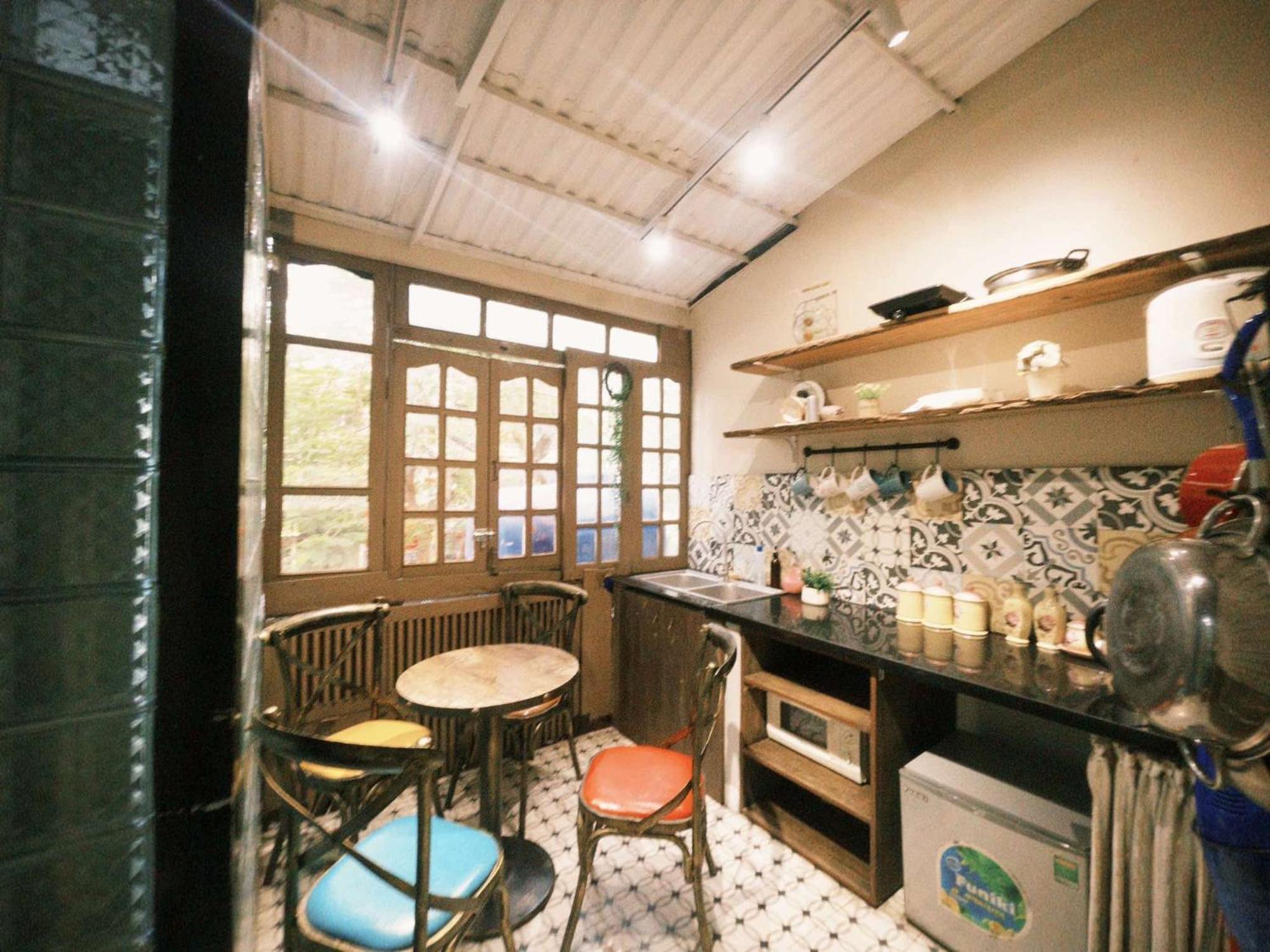 Almanach House - Ly Thuong Kiet * Hanoi